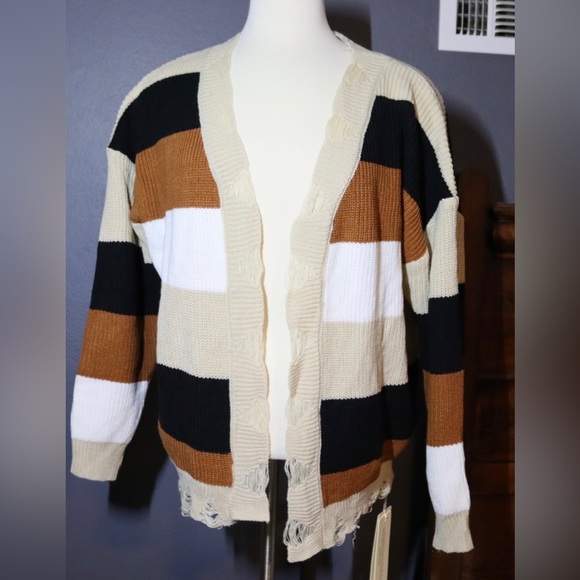 Juoiantang brown and cream distressed sweater, size Large - Picture 1 of 9